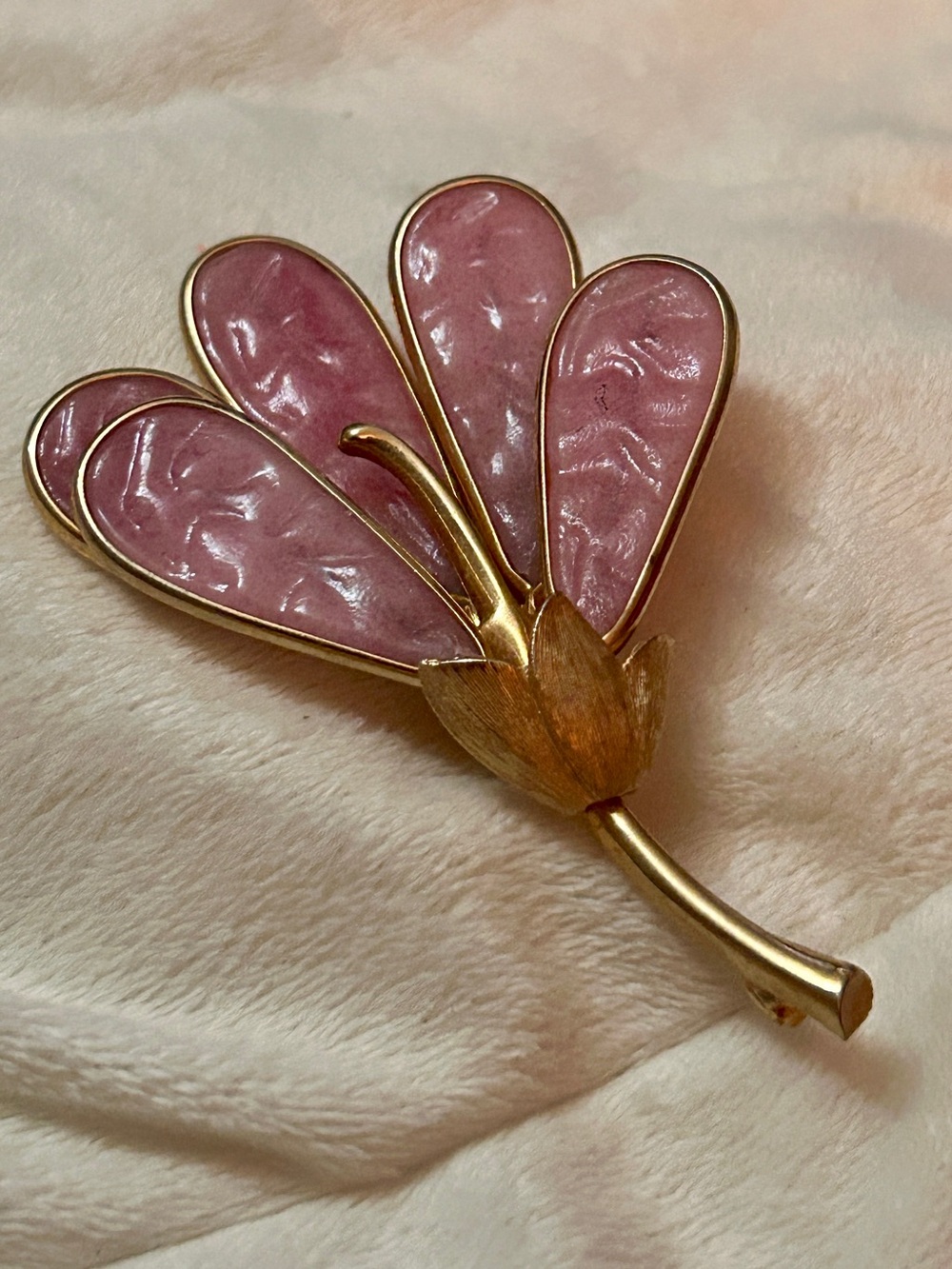Vintage Trifari Pink Poured Glass Alfred Philippe Unsigned Flower Petal Brooch